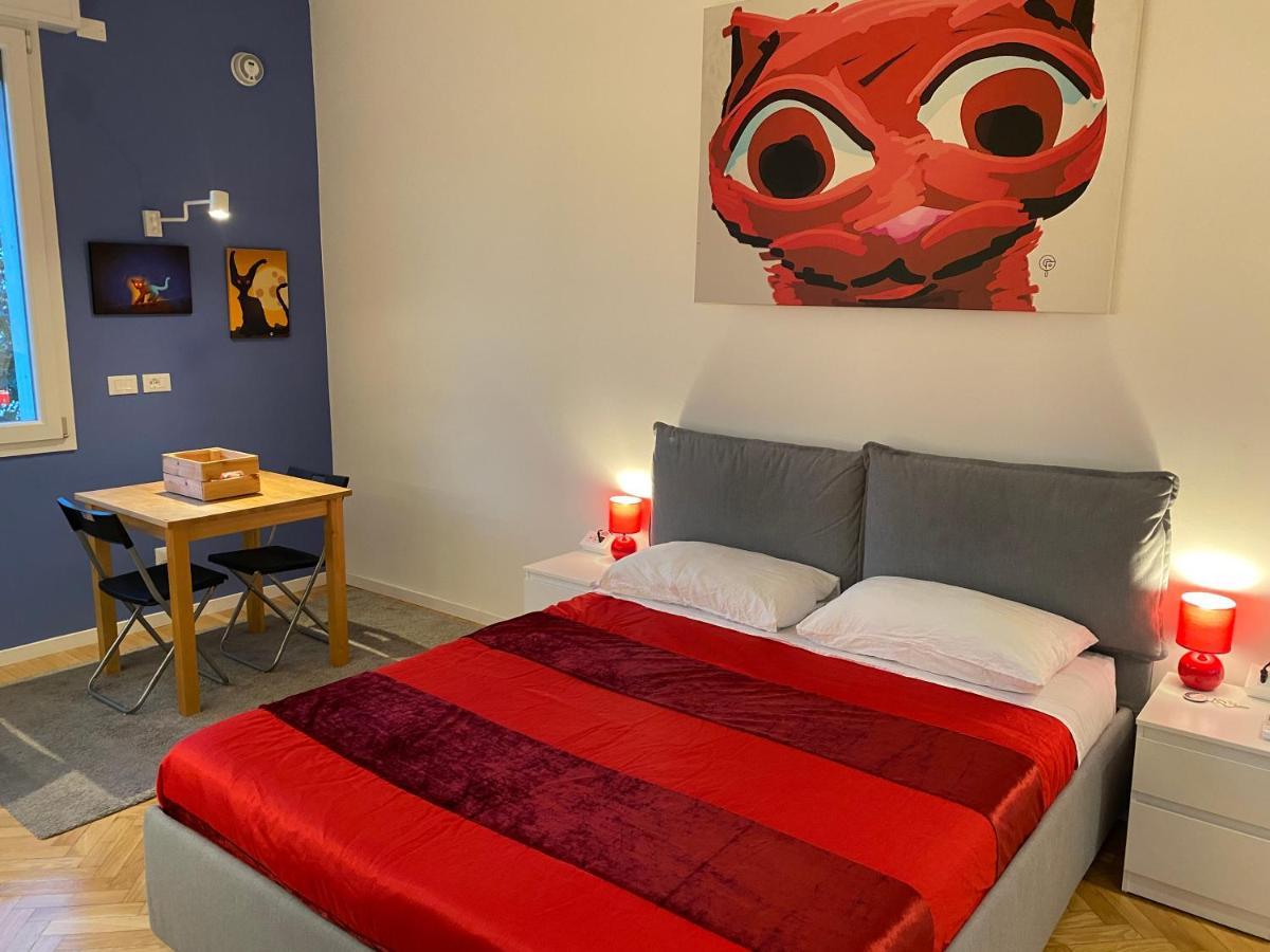 Tra Le Torri B&B - Ampia Stanza Privata In Appartamento Con Bagno Privato Accessibile Da Corridoio Bolonya Dış mekan fotoğraf