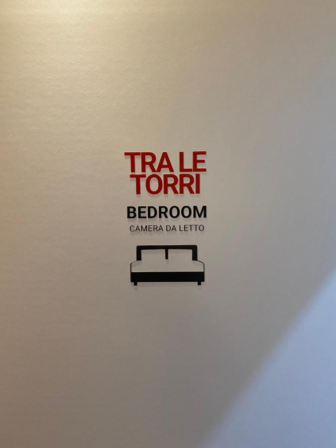 Tra Le Torri B&B - Ampia Stanza Privata In Appartamento Con Bagno Privato Accessibile Da Corridoio Bolonya Dış mekan fotoğraf